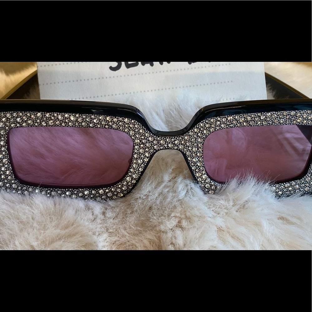 New Gucci Black Embellished Rectangular Frame Sunglasses - Picture 1 of 15